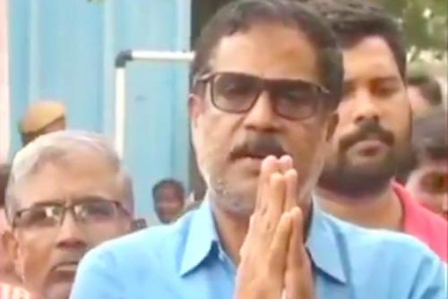 ഫാത്തിമയുടെ മരണം; സിബിഐ അന്വേഷണത്തില് പ്രതീക്ഷയെന്ന് ഫാത്തിമയുടെ പിതാവ് ഫാത്തിമയുടെ മരണം; സിബിഐ അന്വേഷണത്തില് പ്രതീക്ഷയെന്ന് ഫാത്തിമയുടെ പിതാവ്
