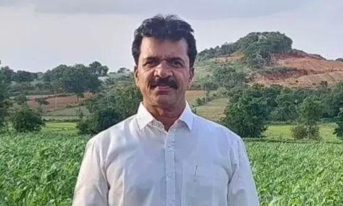 മുഖത്ത് മുളകുപൊടി വിതറി വെടിയുതിർത്തു: തെലുങ്കാനയിൽ സിപിഐ നേതാവ് കൊല്ലപ്പെട്ടു മുഖത്ത് മുളകുപൊടി വിതറി വെടിയുതിർത്തു: തെലുങ്കാനയിൽ സിപിഐ നേതാവ് കൊല്ലപ്പെട്ടു