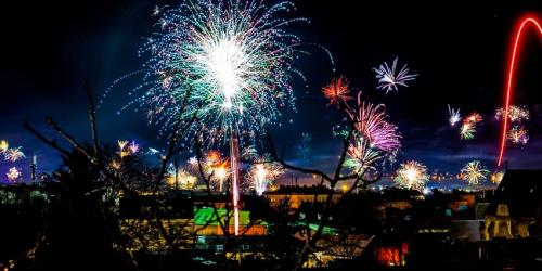 പുതുവർഷലഹരിയിൽ കൊച്ചി; ഫോർട്ട് കൊച്ചിയിൽ കനത്ത സുരക്ഷ, ഗതാഗത നിയന്ത്രണം
