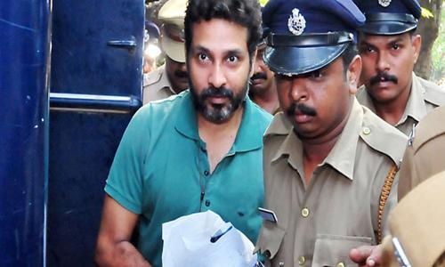 നിസാമിന് കണ്ണൂര് സെന്ട്രല് ജയിലില് സുഖവാസം നിസാമിന് കണ്ണൂര് സെന്ട്രല് ജയിലില് സുഖവാസം