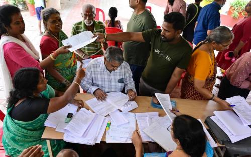 വോട്ടർ പട്ടികയിൽ നിന്ന് 13.3 കോടി പേരുകൾ ഒഴിവാക്കി തെരഞ്ഞെടുപ്പ് കമ്മീഷൻ; കടുത്ത പ്രതിഷേധവുമായി കോൺഗ്രസും പ്രതിപക്ഷവും