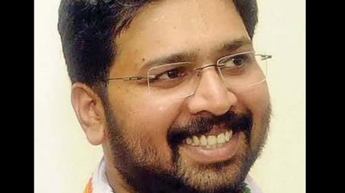 മുഖ്യമന്ത്രിക്കെതിരെ വിമാനത്തിൽ പ്രതിഷേധിക്കാം എന്നത് തന്റെ ആശയം ആയിരുന്നുവെന്ന് കെ.എസ് ശബരിനാഥൻ മുഖ്യമന്ത്രിക്കെതിരെ വിമാനത്തിൽ പ്രതിഷേധിക്കാം എന്നത് തന്റെ ആശയം ആയിരുന്നുവെന്ന് കെ.എസ് ശബരിനാഥൻ