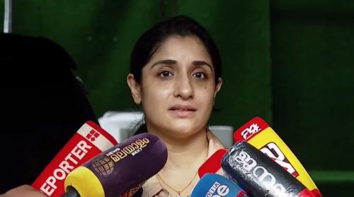 പോലീസ് പറ‍ഞ്ഞത് കള്ളം, ഹാജരാകാൻ നോട്ടീസ് ലഭിച്ചിരുന്നില്ല, ജയിലിനുള്ളിൽ നിരാഹാര സമരവുമായി മുന്നോട്ട് പോകും: ദീപ രാഹുൽ ഈശ്വർ