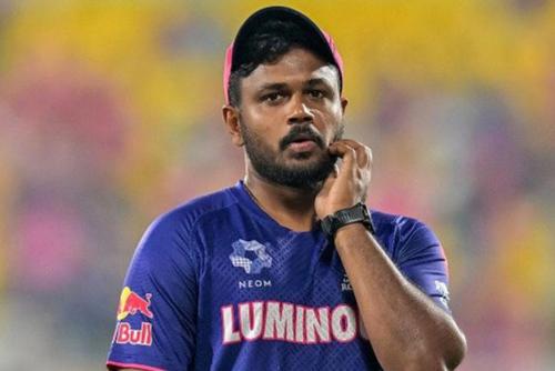കെസിഎൽ താര ലേലം: സഞ്ജു സാംസണെ റെക്കോഡ് തുകക്ക് സ്വന്തമാക്കി കൊച്ചി ബ്ലൂ ടൈഗേഴ്സ് കെസിഎൽ താര ലേലം: സഞ്ജു സാംസണെ റെക്കോഡ് തുകക്ക് സ്വന്തമാക്കി കൊച്ചി ബ്ലൂ ടൈഗേഴ്സ്