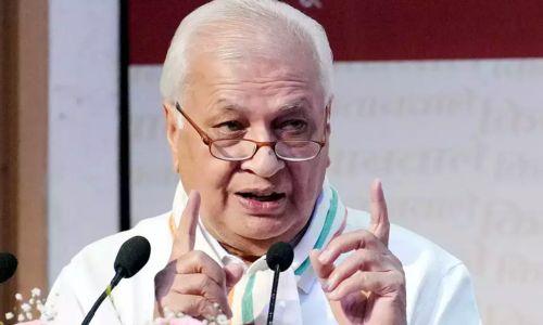 വിസി പുനര്നിയമനം; മുഖ്യമന്ത്രിയുടെ ഓഫീസില്നിന്ന് രാഷ്ട്രീയ സമ്മര്ദമുണ്ടായെന്ന് ഗവര്ണര് വിസി പുനര്നിയമനം; മുഖ്യമന്ത്രിയുടെ ഓഫീസില്നിന്ന് രാഷ്ട്രീയ സമ്മര്ദമുണ്ടായെന്ന് ഗവര്ണര്