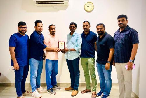 കനോലി നിലമ്പൂർ ബഹ്റൈൻ കൂട്ടായ്മ യാത്രയയപ്പ് നൽകി കനോലി നിലമ്പൂർ ബഹ്റൈൻ കൂട്ടായ്മ യാത്രയയപ്പ് നൽകി