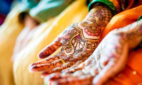 പാക് താരങ്ങൾ വിവാഹിതരായി അഭിനയിച്ചാൽ അതിനു നിയമസാധുതയുണ്ടെന്ന വിവാദ പ്രസ്താവനയുമായി മത പുരോഹിതൻ പാക് താരങ്ങൾ വിവാഹിതരായി അഭിനയിച്ചാൽ അതിനു നിയമസാധുതയുണ്ടെന്ന വിവാദ പ്രസ്താവനയുമായി മത പുരോഹിതൻ