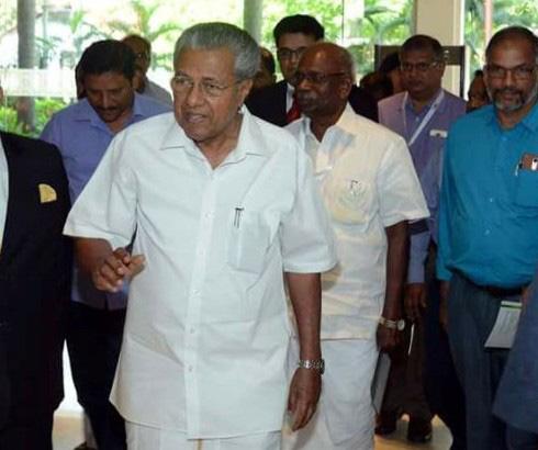 വിദേശപര്യടനം പൂർത്തിയാക്കി മുഖ്യമന്ത്രി തിരിച്ചെത്തി വിദേശപര്യടനം പൂർത്തിയാക്കി മുഖ്യമന്ത്രി തിരിച്ചെത്തി