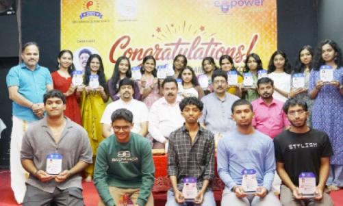 സി.ബി.എസ്.ഇ പരീക്ഷകളിൽ ഉന്നതവിജയം നേടിയ വിദ്യാർഥികളെ ബഹ്‌റൈൻ ശ്രീനാരായണ കൾച്ചറൽ സൊസൈറ്റി ആദരിച്ചു