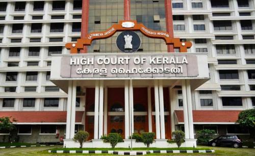 അനധികൃത ഫ്ലെക്സുകൾ രണ്ടാഴ്ചയ്ക്കകം നീക്കണം; മാതൃകാ പെരുമാറ്റച്ചട്ടം ഉടൻ: ഹൈക്കോടതി