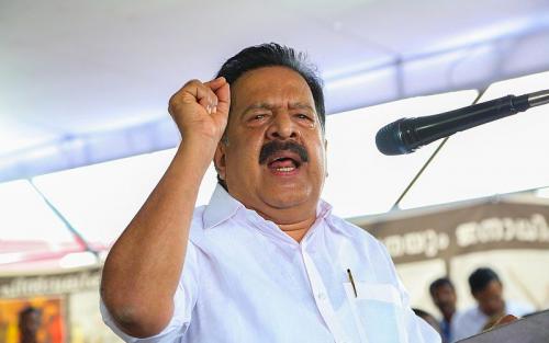 എഐ കാമറ കേരളം കണ്ട വലിയ അഴിമതി: രേഖകൾ പുറത്തുവിട്ട് ചെന്നിത്തല എഐ കാമറ കേരളം കണ്ട വലിയ അഴിമതി: രേഖകൾ പുറത്തുവിട്ട് ചെന്നിത്തല