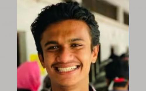 ആലപ്പുഴ എസ്എഫ്ഐ ജില്ലാ കമ്മിറ്റി അംഗം എംകോം പ്രവേശനത്തിന് ഹാജരാക്കിയത് വ്യാജ ഡിഗ്രി സർട്ടിഫിക്കറ്റാണെന്ന് ആക്ഷേപം ആലപ്പുഴ എസ്എഫ്ഐ ജില്ലാ കമ്മിറ്റി അംഗം എംകോം പ്രവേശനത്തിന് ഹാജരാക്കിയത് വ്യാജ ഡിഗ്രി സർട്ടിഫിക്കറ്റാണെന്ന് ആക്ഷേപം