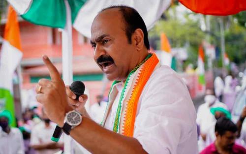 എ ഐ ക്യാമറ രണ്ടാമത്തെ എസ്എന്സി ലാവ്ലിന്’; വി ഡി സതീശന് എ ഐ ക്യാമറ രണ്ടാമത്തെ എസ്എന്സി ലാവ്ലിന്’; വി ഡി സതീശന്
