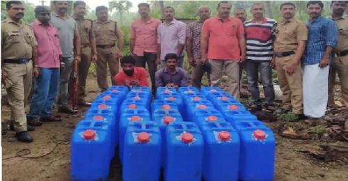 825 ലിറ്റർ സ്പിരിറ്റുമായി സിപിഎം ബ്രാഞ്ച് സെക്രട്ടറിയുൾപ്പെടെ രണ്ട് പേർ അറസ്റ്റിൽ 825 ലിറ്റർ സ്പിരിറ്റുമായി സിപിഎം ബ്രാഞ്ച് സെക്രട്ടറിയുൾപ്പെടെ രണ്ട് പേർ അറസ്റ്റിൽ
