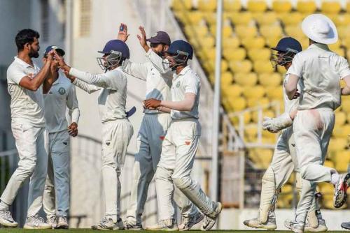 രഞ്ജി ട്രോഫി: കിരീടം നിലനിർത്തി വിദർഭ രഞ്ജി ട്രോഫി: കിരീടം നിലനിർത്തി വിദർഭ