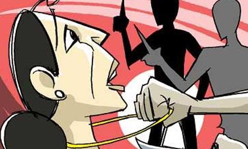 മാ­ലപൊ­ട്ടി­ക്കൽ; മനാമയിൽ പരി­ഭ്രാ­ന്തി­  പരക്കു­ന്നു­