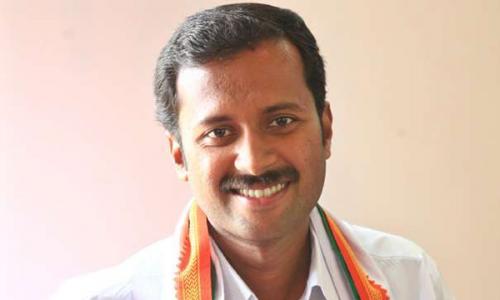 പൊ​­​തു­ വി​­​ഭാ​­​ഗ​ങ്ങ​ളി​­​ലു​­​ള്ള​വ​ർ​­ക്ക് അ​രി­ സ​ബ്സി​­​ഡി­ നി​­​ര​ക്കി​ൽ ന​ൽ​­ക​​ണമെ­ന്ന് അ​നൂ​പ് ജേ​­​ക്ക​ബ്