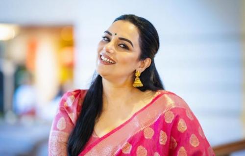 മെമ്മറി കാർഡ് വിവാദം: കുക്കു പരമേശ്വരന് ക്ലീൻ ചീറ്റ് നൽകി 'അമ്മ'; അന്വേഷണം പൂർത്തിയായതായി ശ്വേതാ മേനോൻ