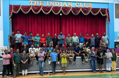 ഇന്ത്യൻ ക്ലബ് അഞ്ചാമത് ബാഡ്മിന്റൺ ടൂർണമെന്റ്: വിജയികൾക്ക് ട്രോഫികൾ വിതരണം ചെയ്തു
