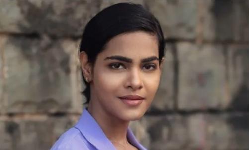 നടിയും മോഡലുമായ ആകാംക്ഷ മോഹൻ തൂങ്ങിമരിച്ച നിലയിൽ നടിയും മോഡലുമായ ആകാംക്ഷ മോഹൻ തൂങ്ങിമരിച്ച നിലയിൽ