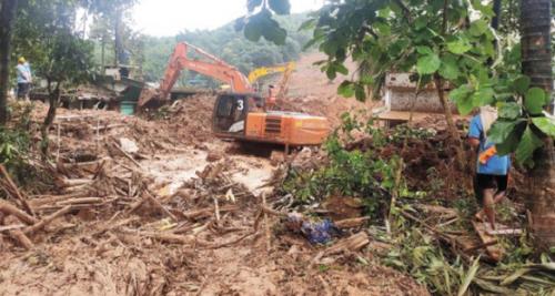 കവളപ്പാറ: ഒരു മൃതദേഹം കൂടി കണ്ടെടുത്തു: 28 പേരെ ഇനിയും കണ്ടെത്താനുണ്ട്