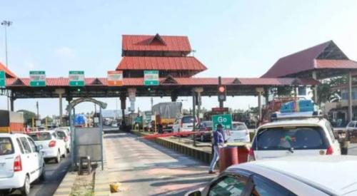നിരക്ക് കൂട്ടരുത്; പാലിയേക്കരയിൽ ഉപാധികളോടെ ടോൾ പിരിവിന് അനുമതി നൽകി ഹൈക്കോടതി നിരക്ക് കൂട്ടരുത്; പാലിയേക്കരയിൽ ഉപാധികളോടെ ടോൾ പിരിവിന് അനുമതി നൽകി ഹൈക്കോടതി