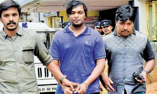 നന്തൻ‍­കോട് കൂ­ട്ടക്കൊ­ലക്കേ­സി­ലെ­ പ്രതി­ കേ­ഡൽ‍ രാജ് അപകടനി­ല തരണം ചെ­യ്തു­