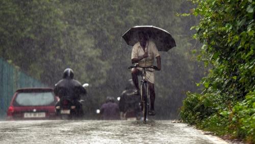 അതിതീവ്ര മഴമുന്നറിയിപ്പ്; പത്ത് ജില്ലകളില് റെഡ് അലേര്ട്ട് അതിതീവ്ര മഴമുന്നറിയിപ്പ്; പത്ത് ജില്ലകളില് റെഡ് അലേര്ട്ട്