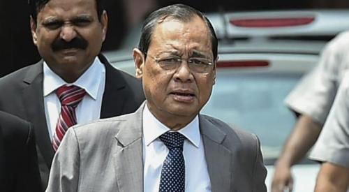 രാജ്യത്തിന്റെ 46-ാമത് ചീഫ് ജസ്റ്റിസ് ആയി ജസ്റ്റിസ് രഞ്ജന് ഗോഗോയ് സത്യപ്രതിജ്ഞ ചെയ്ത് അധികാരമേറ്റു രാജ്യത്തിന്റെ 46-ാമത് ചീഫ് ജസ്റ്റിസ് ആയി ജസ്റ്റിസ് രഞ്ജന് ഗോഗോയ് സത്യപ്രതിജ്ഞ ചെയ്ത് അധികാരമേറ്റു