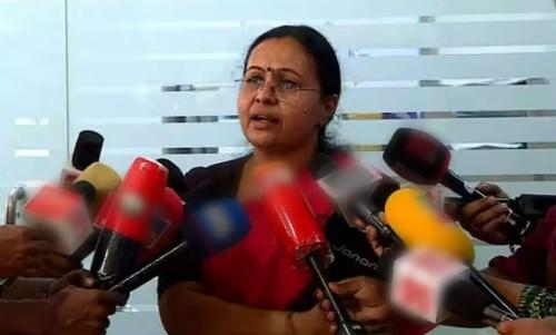 ബ്രഹ്മപുരം മാലിന്യപ്പുക: അർബൻ ക്ലിനിക്കൽ സെൻ്ററുകളിൽ ‘ശ്വാസ്’ ക്ലിനിക്കുകൾ തുടങ്ങുമെന്ന് ആരോഗ്യമന്ത്രി ബ്രഹ്മപുരം മാലിന്യപ്പുക: അർബൻ ക്ലിനിക്കൽ സെൻ്ററുകളിൽ ‘ശ്വാസ്’ ക്ലിനിക്കുകൾ തുടങ്ങുമെന്ന് ആരോഗ്യമന്ത്രി