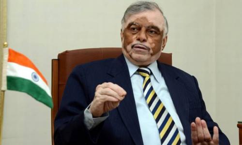 നയപ്രഖ്യാപന പ്രസംഗത്തിൽ കേന്ദ്ര വിമർ‍ശനം ഒഴിവാക്കി ഗവർ‍ണർ