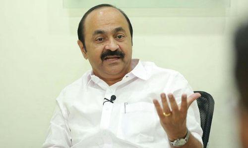 മുഖ്യമന്ത്രിയെ പരിഹസിച്ച് വി ഡി സതീശൻ; 'എന്തൊരു തൊലിക്കട്ടിയാണ് ഈ മനുഷ്യന്' മുഖ്യമന്ത്രിയെ പരിഹസിച്ച് വി ഡി സതീശൻ; 'എന്തൊരു തൊലിക്കട്ടിയാണ് ഈ മനുഷ്യന്'