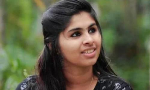 കുഴിമന്തിയിൽ നിന്ന് ഭക്ഷ്യ വിഷ ബാധ; കാസർഗോഡ് കോളേജ് വിദ്യാർത്ഥിനി മരിച്ചു കുഴിമന്തിയിൽ നിന്ന് ഭക്ഷ്യ വിഷ ബാധ; കാസർഗോഡ് കോളേജ് വിദ്യാർത്ഥിനി മരിച്ചു