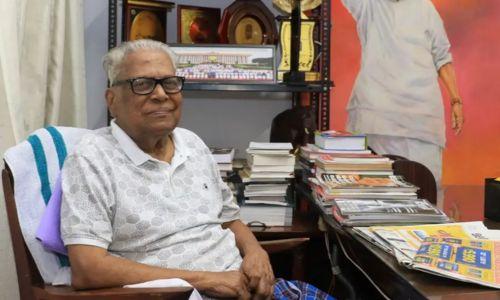 വിഎസിന്റെ ആരോഗ്യനിലയിൽ നേരിയ പുരോഗതിയെന്ന് മെഡിക്കൽ ബുള്ളറ്റിൻ വിഎസിന്റെ ആരോഗ്യനിലയിൽ നേരിയ പുരോഗതിയെന്ന് മെഡിക്കൽ ബുള്ളറ്റിൻ