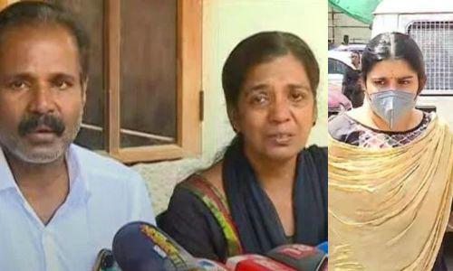 നിർവികാരയായി ഗ്രീഷ്മ; പൊട്ടിക്കരഞ്ഞ് ഷാരോണിന്റെ കുടുംബം നിർവികാരയായി ഗ്രീഷ്മ; പൊട്ടിക്കരഞ്ഞ് ഷാരോണിന്റെ കുടുംബം