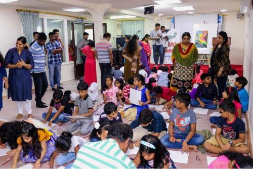 പ്ലേ­ വി­ത്ത് കളേ­ഴ്സിന് തു­ടക്കമാ­യി­ 