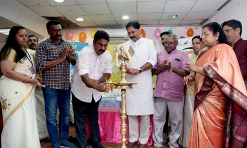 യു എഫ്‌ എം എഫ്‌ ബി ഫ്രണ്ട്‌സ്‌ മധു നിനക്കായൊരു വിഷു സംഘടിപ്പിച്ചു