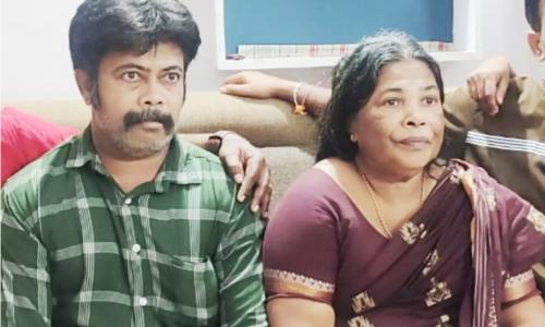 പാലക്കാട് അമ്മയെ കഴുത്തറുത്ത് കൊലപ്പെടുത്തി; മകൻ ആത്മഹത്യ ചെയ്തു പാലക്കാട് അമ്മയെ കഴുത്തറുത്ത് കൊലപ്പെടുത്തി; മകൻ ആത്മഹത്യ ചെയ്തു