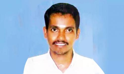 അശ്വിനി കുമാർ വധക്കേസ്; മൂന്നാം പ്രതിയൊഴികെ മറ്റു പ്രതികളെ വെറുതെ വിട്ടു; വിധി 14ന് അശ്വിനി കുമാർ വധക്കേസ്; മൂന്നാം പ്രതിയൊഴികെ മറ്റു പ്രതികളെ വെറുതെ വിട്ടു; വിധി 14ന്