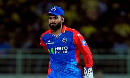ഡൽഹി കാപിറ്റൽസിന് കനത്ത തിരിച്ചടി; പെരുമാറ്റച്ചട്ടം ലംഘിച്ചതിന് കാപ്റ്റൻ ഋഷഭ് പന്തിന് വിലക്കും പിഴയും ഡൽഹി കാപിറ്റൽസിന് കനത്ത തിരിച്ചടി; പെരുമാറ്റച്ചട്ടം ലംഘിച്ചതിന് കാപ്റ്റൻ ഋഷഭ് പന്തിന് വിലക്കും പിഴയും