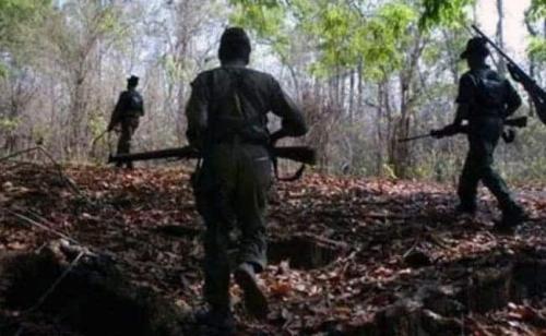 ഛത്തീ​സ്ഗ​ഡി​ൽ ന​ക്‌​സ​ലേ​റ്റു​ക​ൾ‍ പോ​ലീ​സ് ഉ​ദ്യോ​ഗ​സ്ഥ​നെ ത​ട്ടി​ക്കൊ​ണ്ടു​പോ​യി കൊ​ല​പ്പെ​ടു​ത്തി