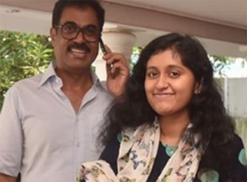 മലയാളി വിദ്യാർത്ഥിനി ഫാത്തിമയുടെ മരണത്തിൽ സി.ബി.ഐ അന്വേഷണം; കുടുംബത്തിന് അമിത് ഷായുടെ ഉറപ്പ്