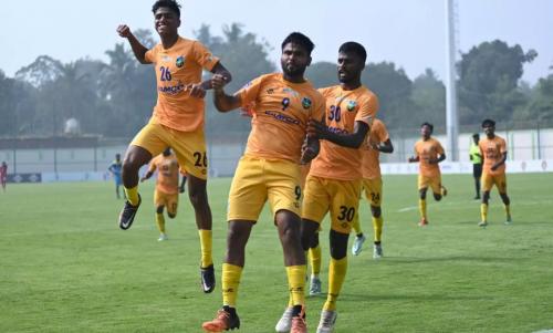 സന്തോഷ് ട്രോഫി: നിര്ണായക പോരാട്ടത്തില് കേരളത്തിന് ജയം സന്തോഷ് ട്രോഫി: നിര്ണായക പോരാട്ടത്തില് കേരളത്തിന് ജയം
