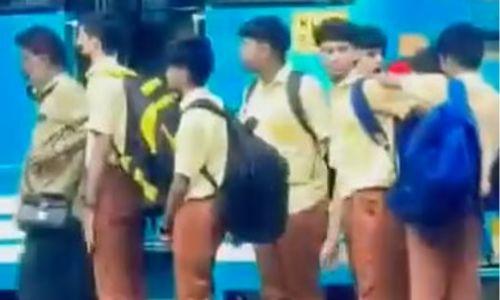 കുട്ടികളെക്കൊണ്ട് റോഡിൽ കൈകൂപ്പിച്ചു; 'വില്ലൻ' കണ്ടക്ടറുടെ ലൈസൻസ് പൂട്ടാൻ മോട്ടോർ വാഹന വകുപ്പ്