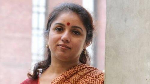 അമ്മയിൽ നമ്മളാരും ഒന്നും പറയാൻ പാടില്ല എന്നാണ് അവസ്ഥ; രേവതി