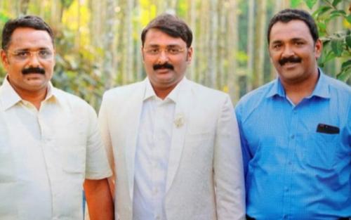 മരത്തിന്മേൽ തൊട്ട കളി ഹൈക്കോടതിയിൽ എട്ടുനിലയിൽ പൊട്ടി; അഗസ്റ്റിൻ സഹോദരങ്ങൾക്ക് തിരിച്ചടി