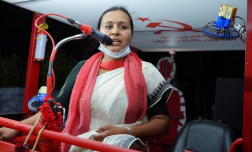 ഹോട്ടൽ ലൈസൻസ് റദ്ദാക്കിയാൽ പിന്നെ പ്രവർത്തിക്കാനാവില്ല; കർശന നടപടികളുമായി വീണ ജോർജ് ഹോട്ടൽ ലൈസൻസ് റദ്ദാക്കിയാൽ പിന്നെ പ്രവർത്തിക്കാനാവില്ല; കർശന നടപടികളുമായി വീണ ജോർജ്