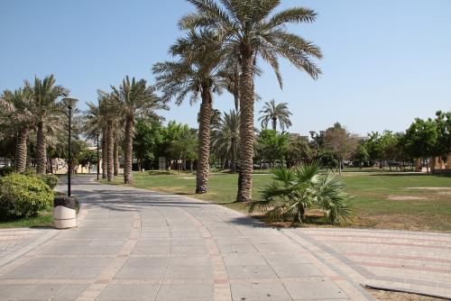 പൊതു പാർക്കുകളിലും ഗാർഡനുകളിലും പുതിയ റസ്റ്റാറന്റുകളും കഫേകളും തുറക്കാനുള്ള അനുമതി നൽകണമെന്ന് ആവശ്യം