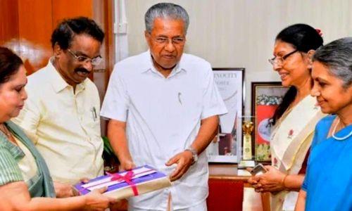 ഹേമ കമ്മിറ്റി റിപ്പോർട്ടിന്റെ പൂർണ്ണ രൂപം ഉടൻ ഹാജരാക്കണം; വിവരാവകാശ കമ്മീഷൻ ഹേമ കമ്മിറ്റി റിപ്പോർട്ടിന്റെ പൂർണ്ണ രൂപം ഉടൻ ഹാജരാക്കണം; വിവരാവകാശ കമ്മീഷൻ