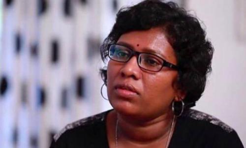 കേരളം വിടാതെ മറ്റ് വഴിയില്ല; ബിന്ദു അമ്മിണി ഡൽഹിയിലേക്ക് കേരളം വിടാതെ മറ്റ് വഴിയില്ല; ബിന്ദു അമ്മിണി ഡൽഹിയിലേക്ക്